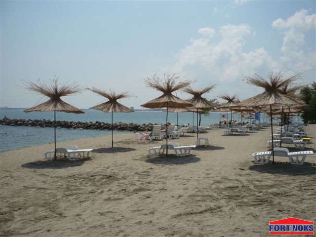 ������� ������������ � �������� �� ������ ����, �������� Prestige Fort Beach
